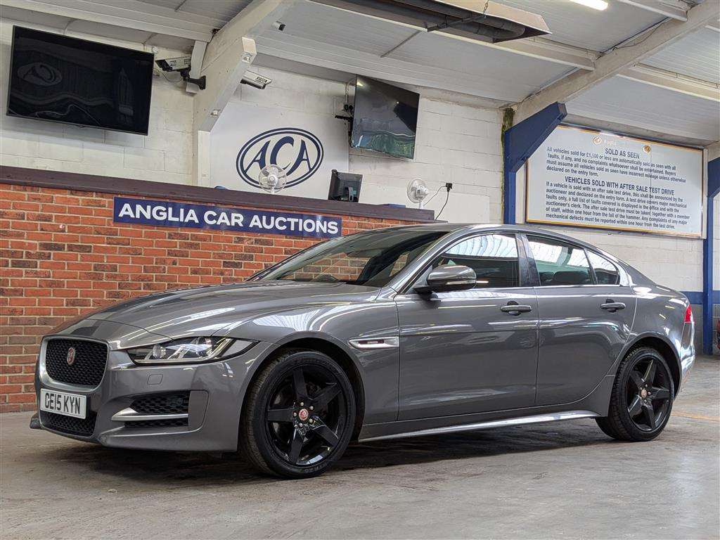 <p>2015 JAGUAR XE R-SPORT D AUTO</p>