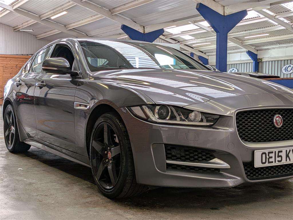 <p>2015 JAGUAR XE R-SPORT D AUTO</p>