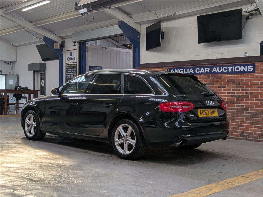 <p>2013 AUDI A4 SE TFSI QUATTRO AUTO</p>