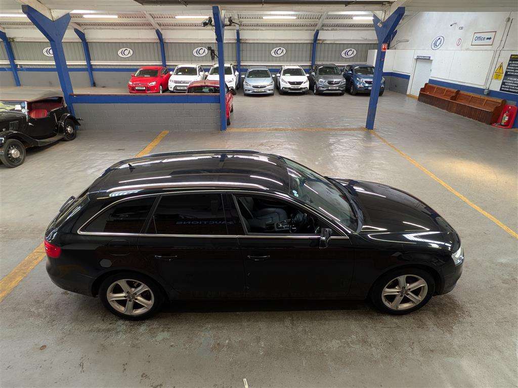 <p>2013 AUDI A4 SE TFSI QUATTRO AUTO</p>