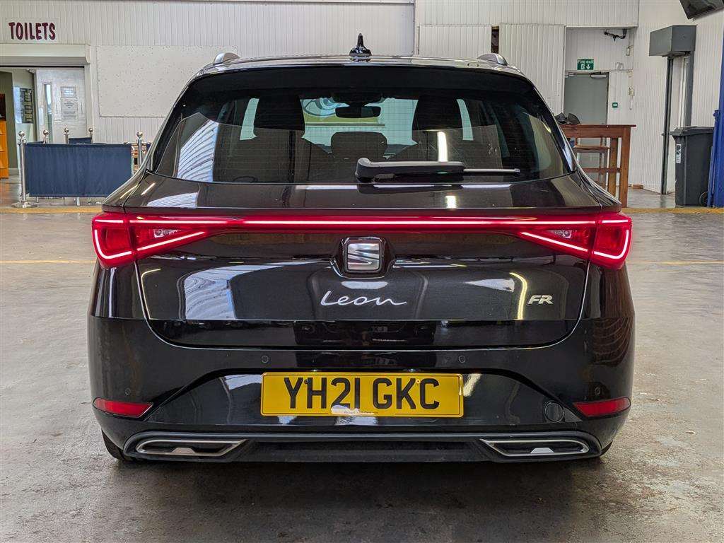 <p>2021 SEAT LEON FR TSI EVO</p>