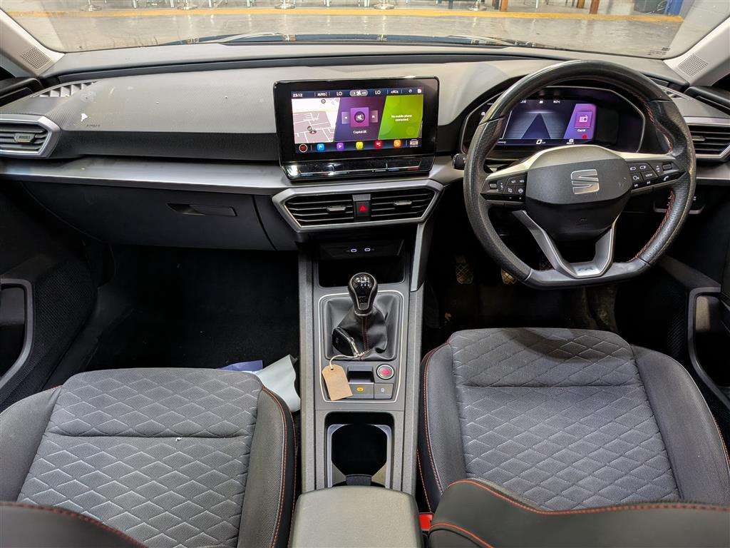 <p>2021 SEAT LEON FR TSI EVO</p>