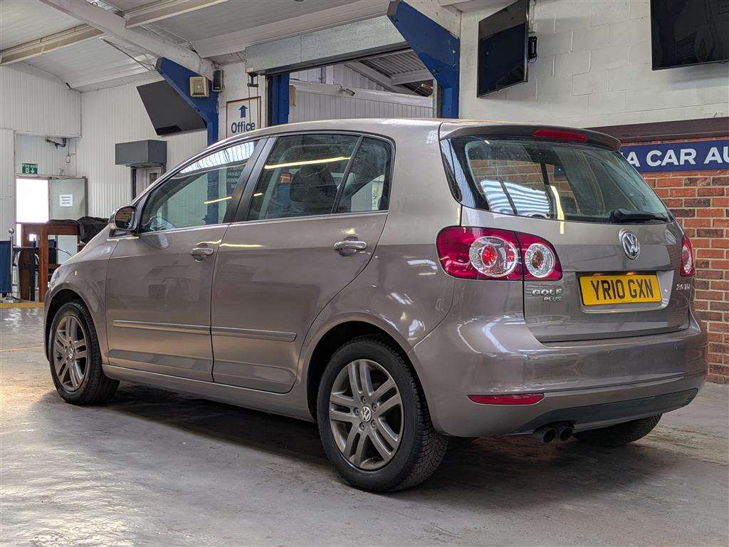 <p>2010 VOLKSWAGEN GOLF PLUS SE TDI S-A</p>