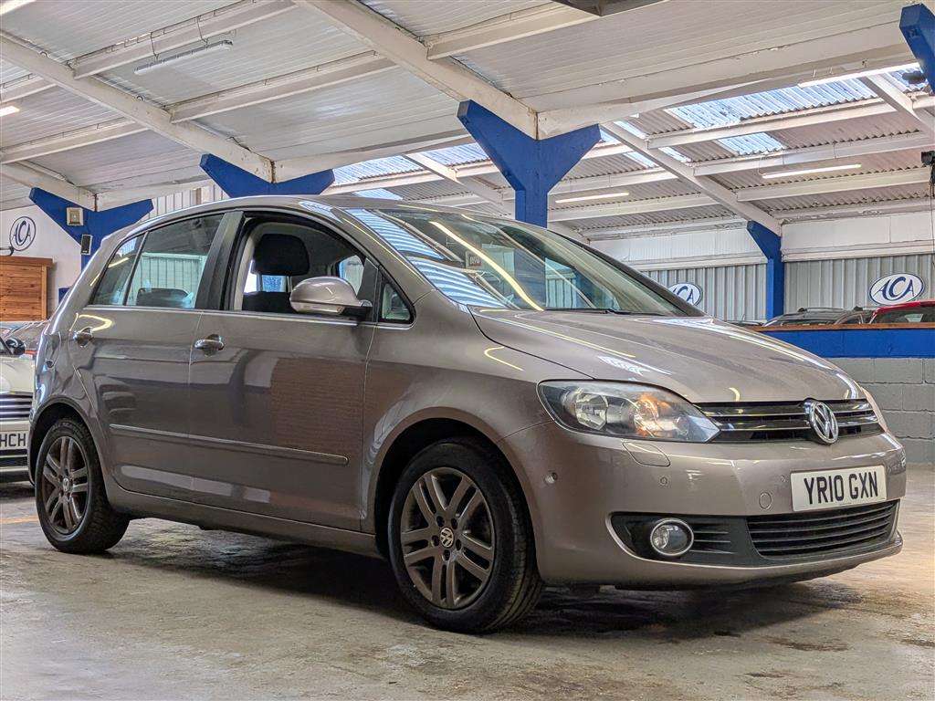 <p>2010 VOLKSWAGEN GOLF PLUS SE TDI S-A</p>