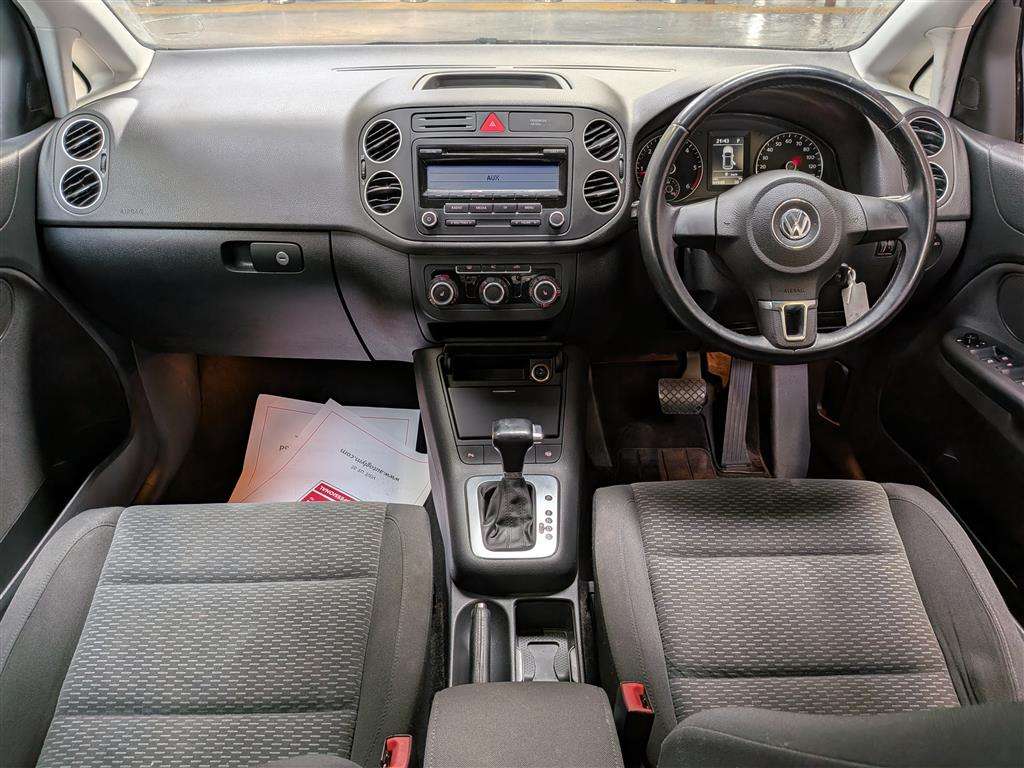 <p>2010 VOLKSWAGEN GOLF PLUS SE TDI S-A</p>