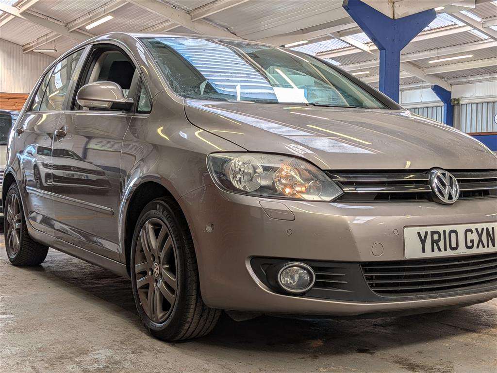 <p>2010 VOLKSWAGEN GOLF PLUS SE TDI S-A</p>