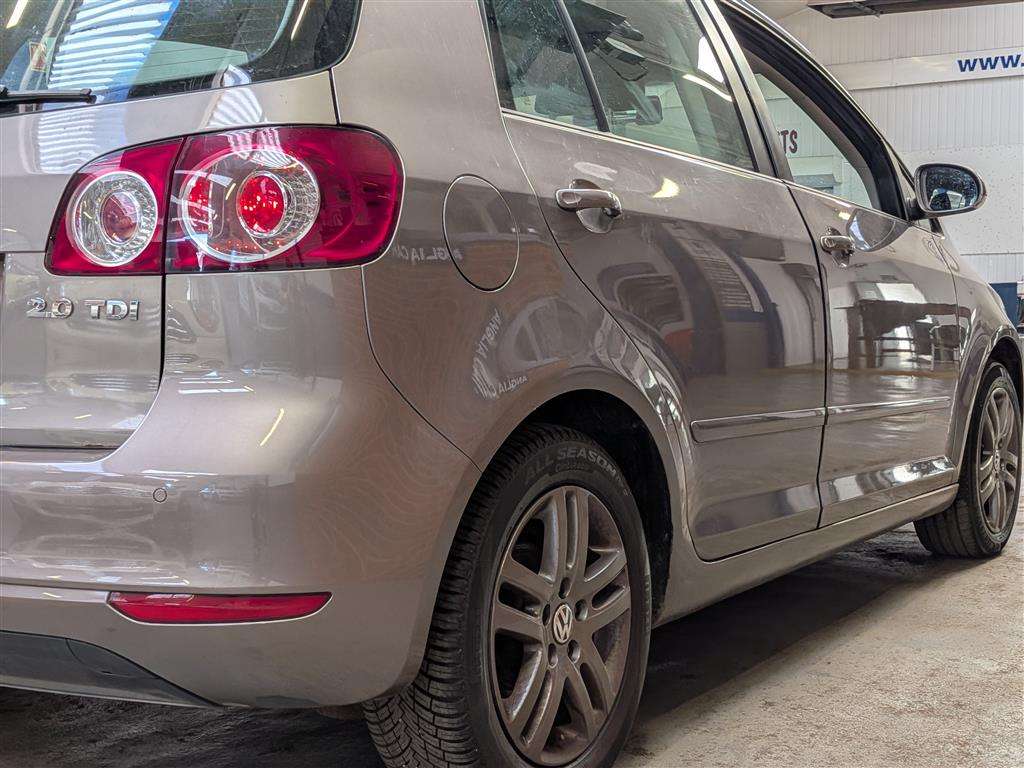 <p>2010 VOLKSWAGEN GOLF PLUS SE TDI S-A</p>