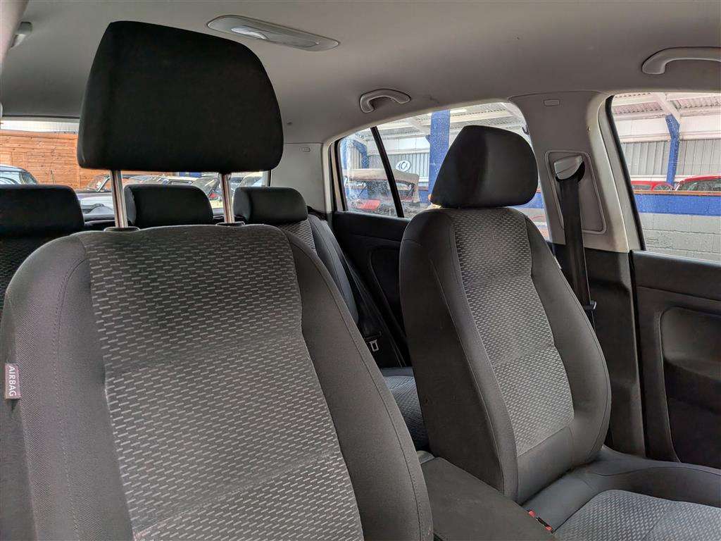<p>2010 VOLKSWAGEN GOLF PLUS SE TDI S-A</p>