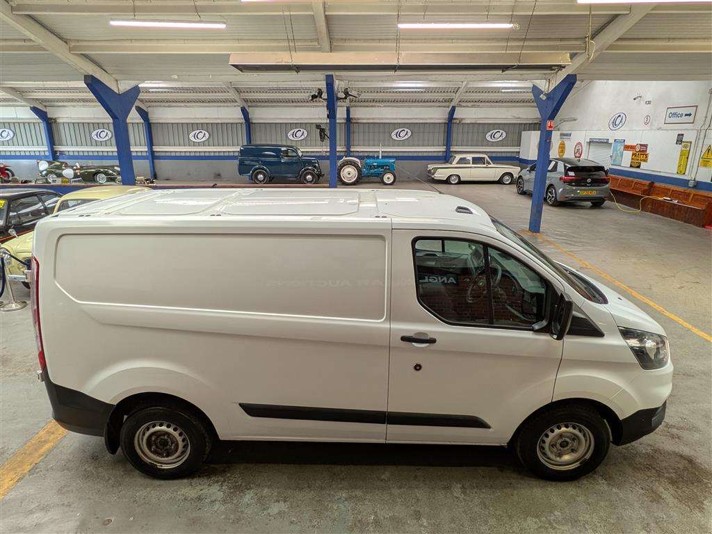 <p>2020 FORD TRANSIT CUSTOM 300LEADER</p>