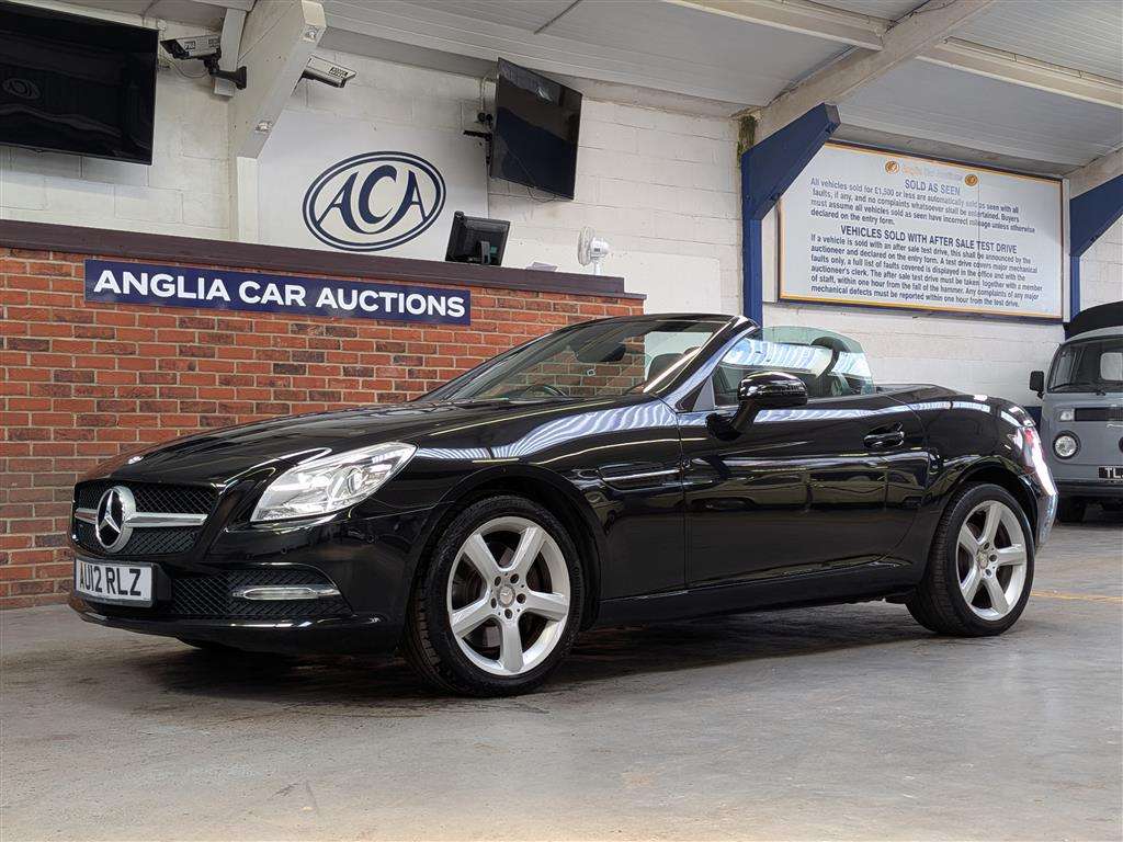 <p>2012 MERCEDES-BENZ SLK250 BLUEEFFICIENCY AUT</p>