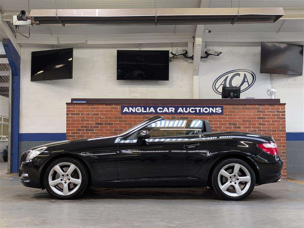 <p>2012 MERCEDES-BENZ SLK250 BLUEEFFICIENCY AUT</p>