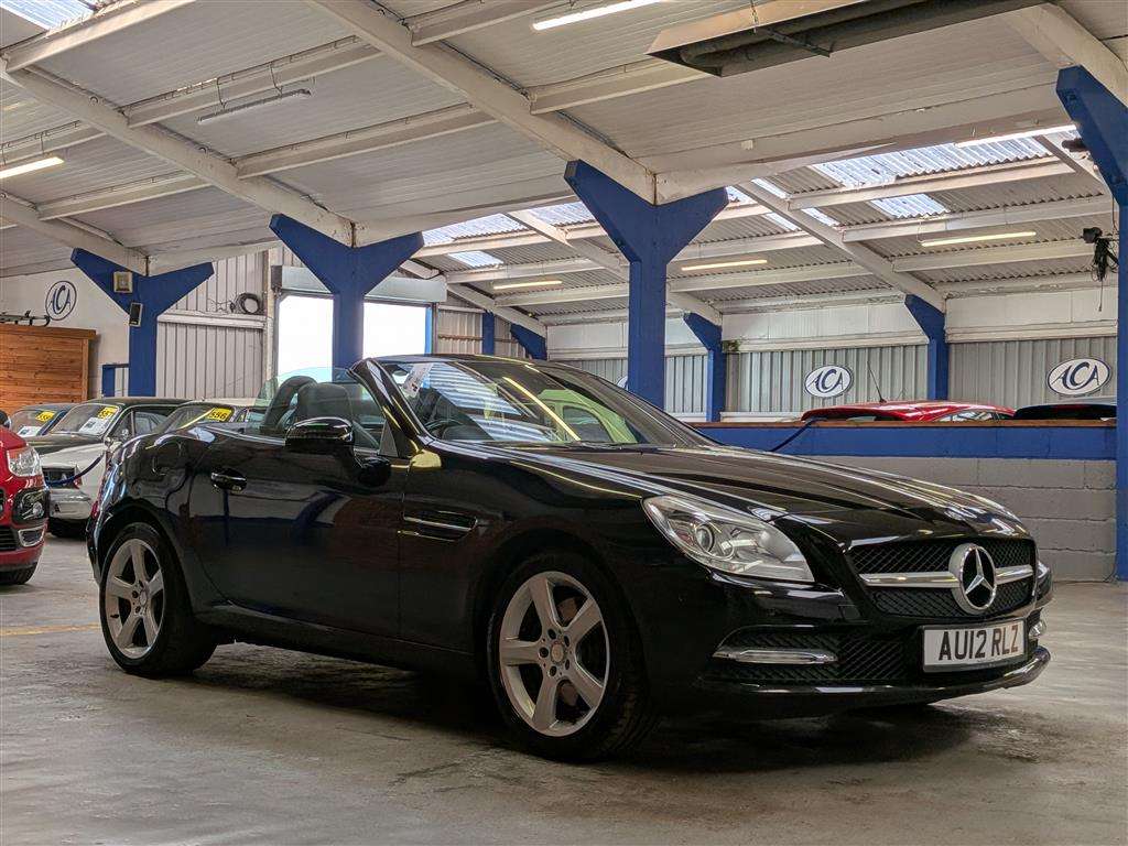 <p>2012 MERCEDES-BENZ SLK250 BLUEEFFICIENCY AUT</p>