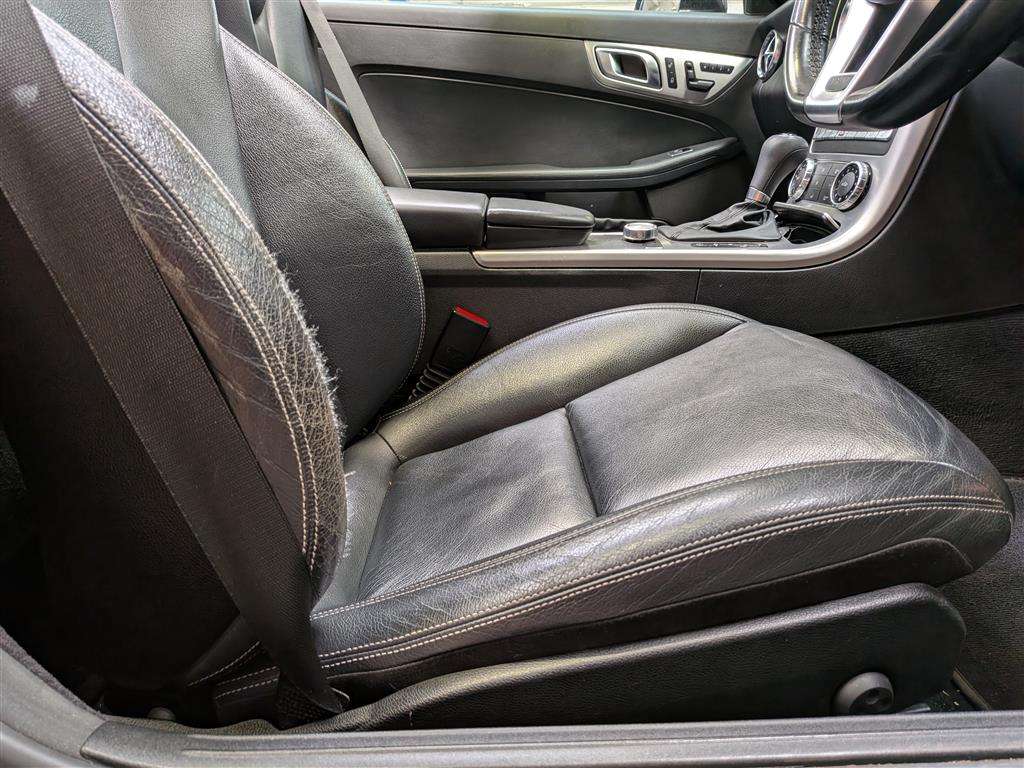 <p>2012 MERCEDES-BENZ SLK250 BLUEEFFICIENCY AUT</p>