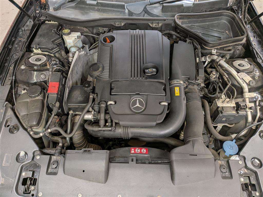 <p>2012 MERCEDES-BENZ SLK250 BLUEEFFICIENCY AUT</p>