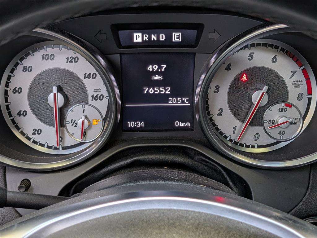 <p>2012 MERCEDES-BENZ SLK250 BLUEEFFICIENCY AUT</p>