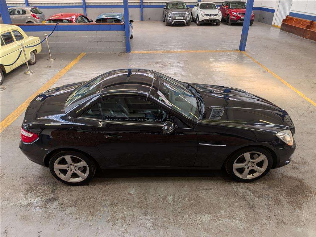 <p>2012 MERCEDES-BENZ SLK250 BLUEEFFICIENCY AUT</p>