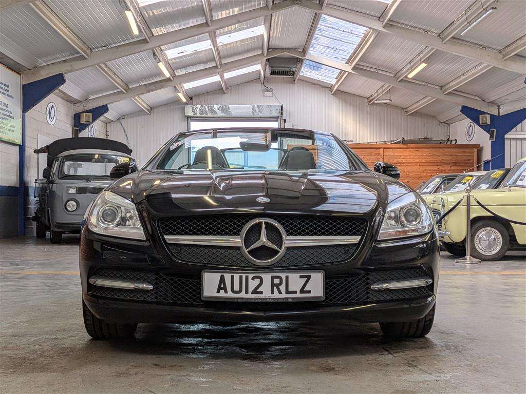 <p>2012 MERCEDES-BENZ SLK250 BLUEEFFICIENCY AUT</p>