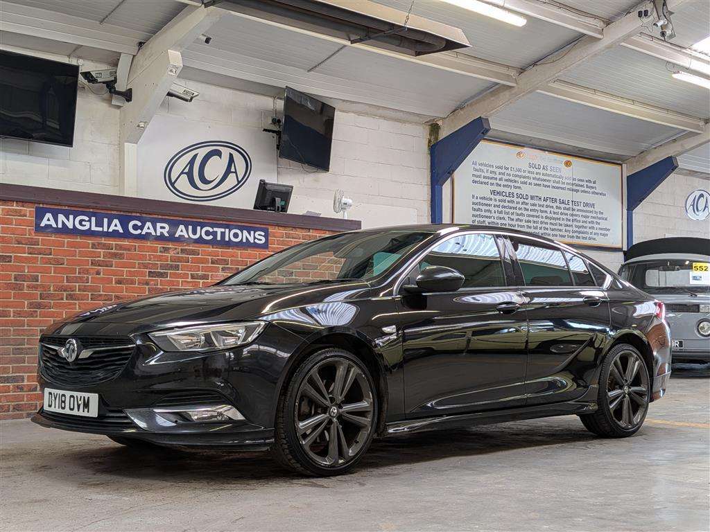 <p>2018 VAUXHALL INSIGNIA SRI VX-LINE NAV</p>