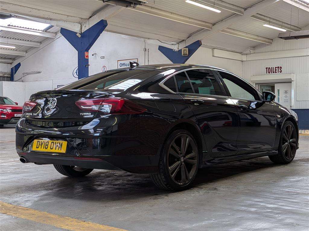 <p>2018 VAUXHALL INSIGNIA SRI VX-LINE NAV</p>