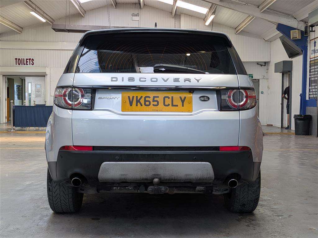 <p>2015 LAND ROVER DISCOVERY SPORT HSE TD4 A</p>