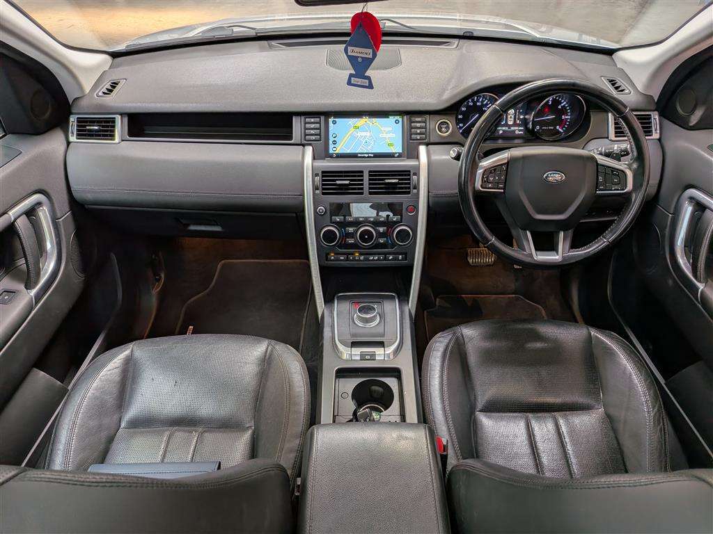 <p>2015 LAND ROVER DISCOVERY SPORT HSE TD4 A</p>