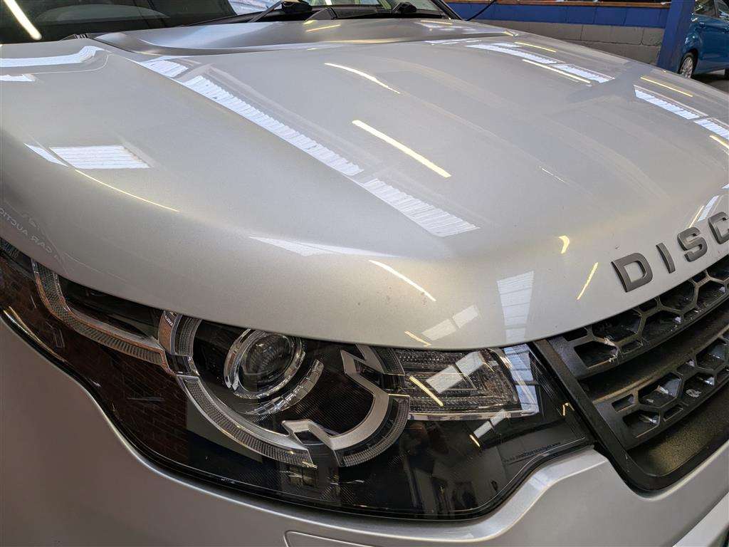<p>2015 LAND ROVER DISCOVERY SPORT HSE TD4 A</p>