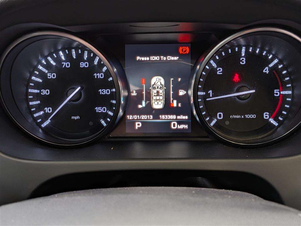 <p>2015 LAND ROVER DISCOVERY SPORT HSE TD4 A</p>