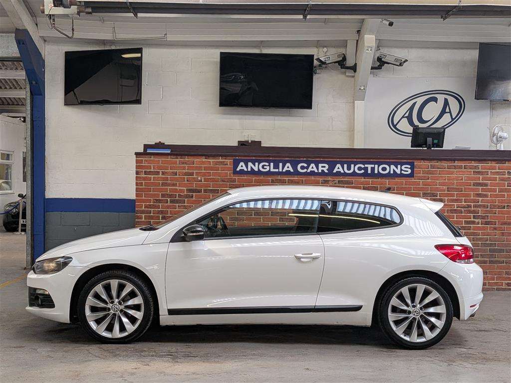 <p>2012 VOLKSWAGEN SCIROCCO GT BLUEMOTN TECH</p>