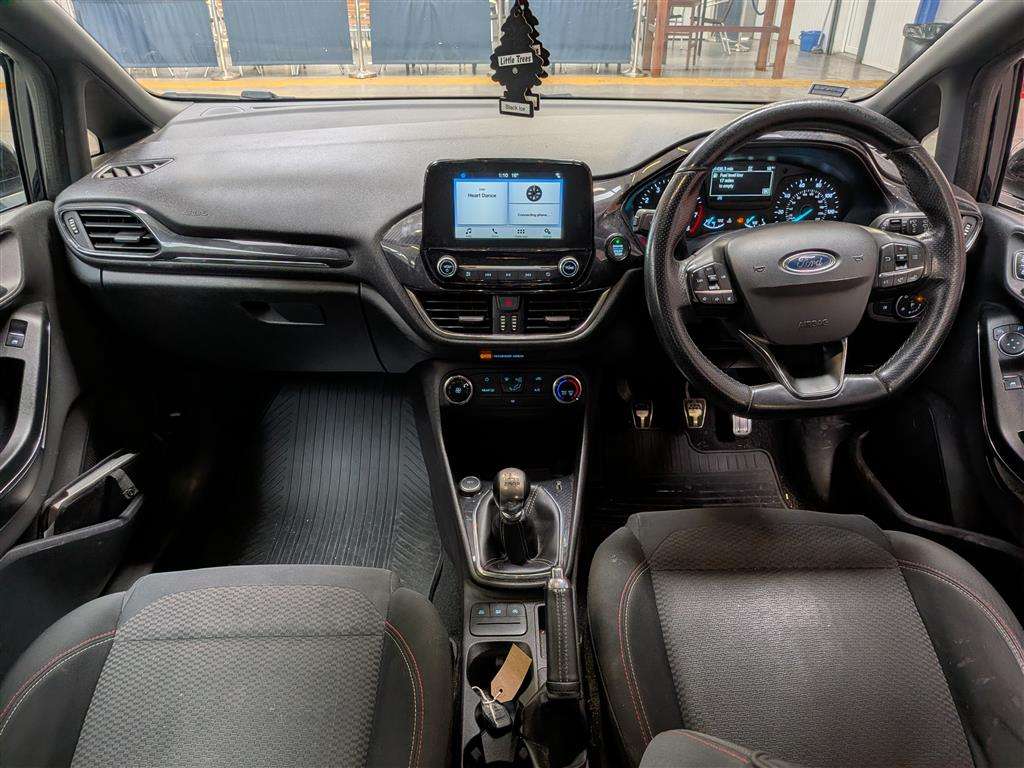 <p>2018 FORD FIESTA ST-LINE TURBO</p>