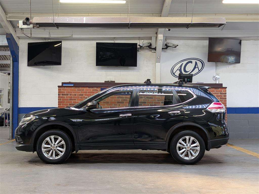 <p>2016 NISSAN X-TRAIL VISIA DCI</p>