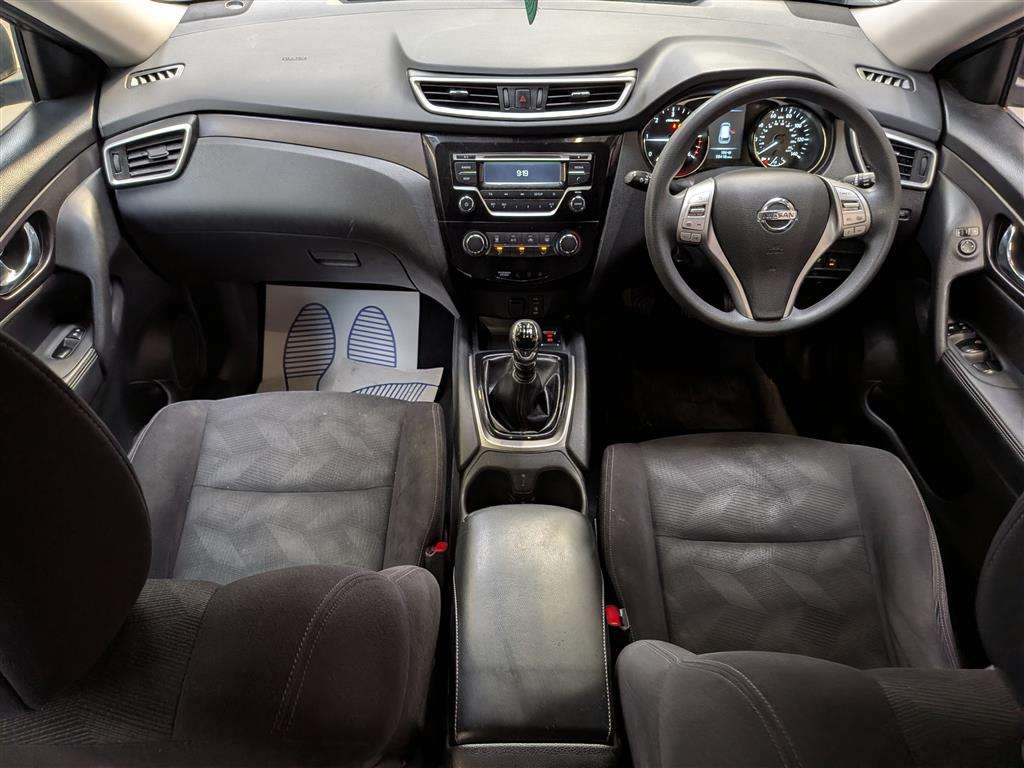 <p>2016 NISSAN X-TRAIL VISIA DCI</p>