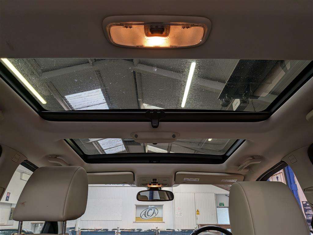 <p>2012 LAND ROVER FREELANDER HSE SD4 AUTO</p>