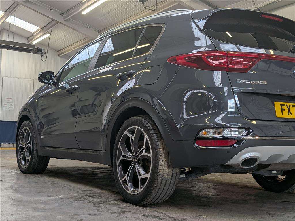 <p>2021 KIA SPORTAGE GTLN S CRDI MHEV</p>
