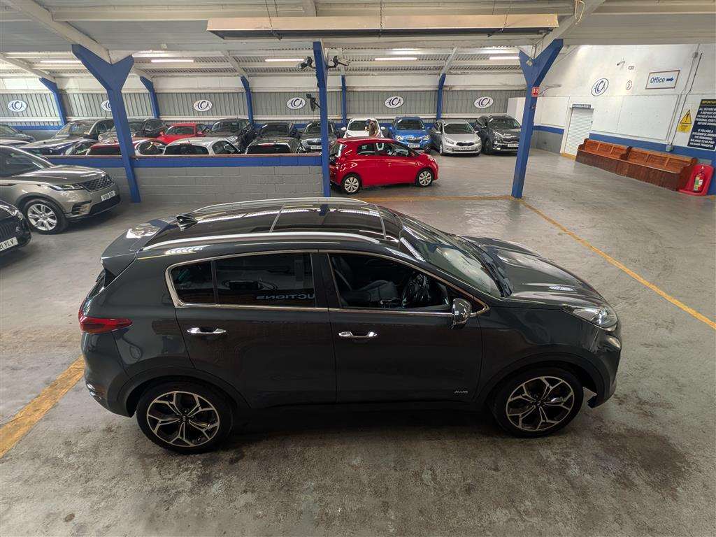 <p>2021 KIA SPORTAGE GTLN S CRDI MHEV</p>