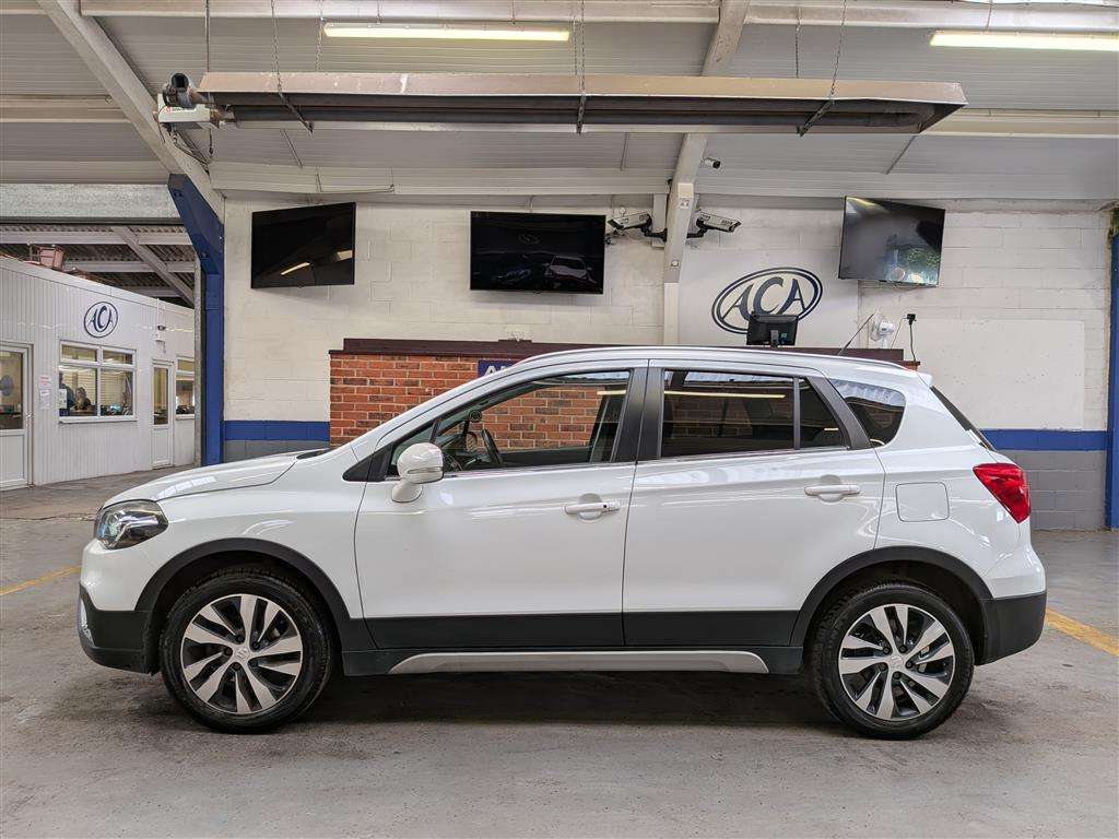 <p>2017 SUZUKI SX4 S-CROSS SZ-T B-JET AL</p>