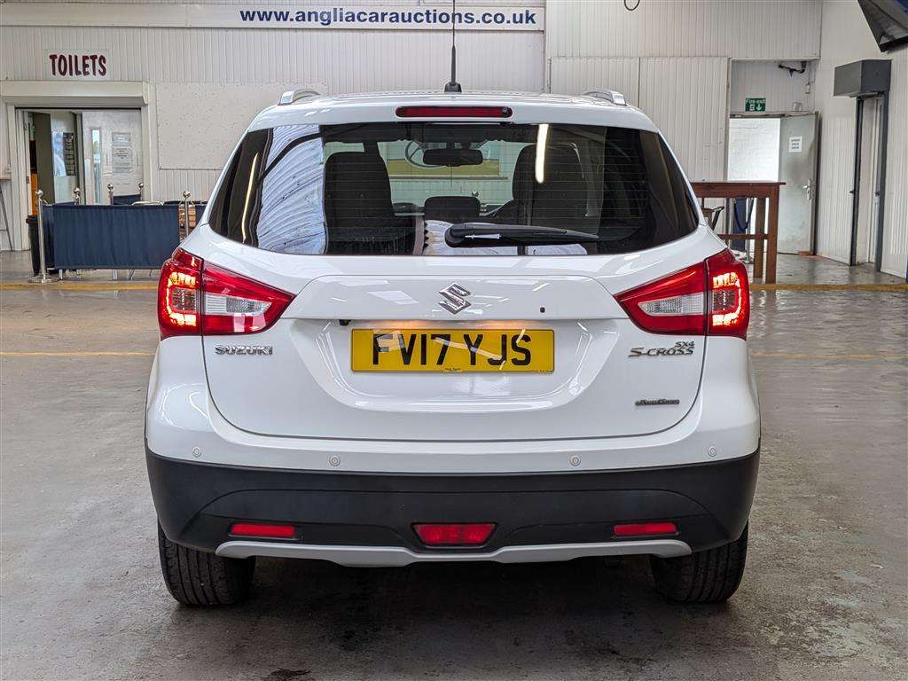 <p>2017 SUZUKI SX4 S-CROSS SZ-T B-JET AL</p>