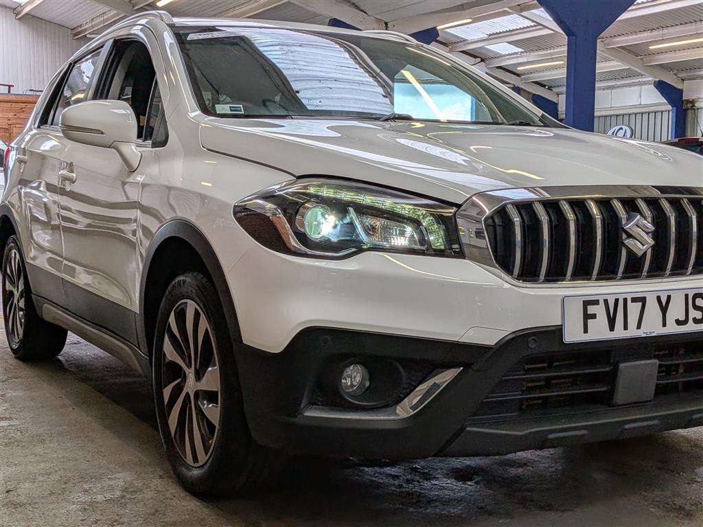 <p>2017 SUZUKI SX4 S-CROSS SZ-T B-JET AL</p>