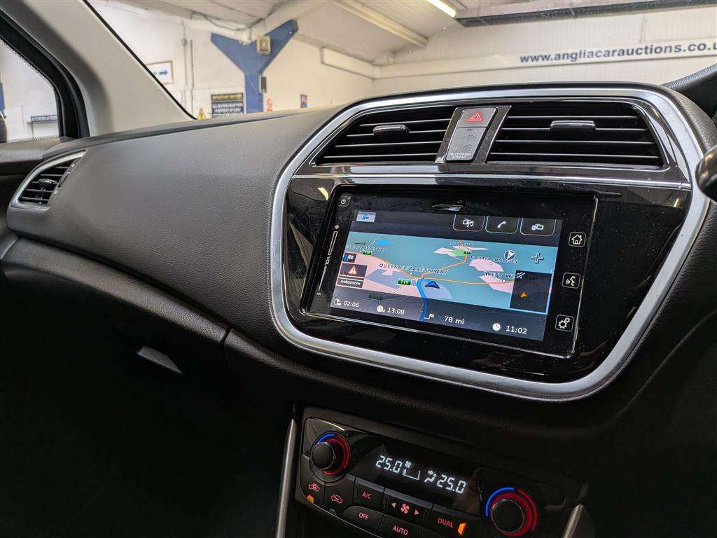<p>2017 SUZUKI SX4 S-CROSS SZ-T B-JET AL</p>