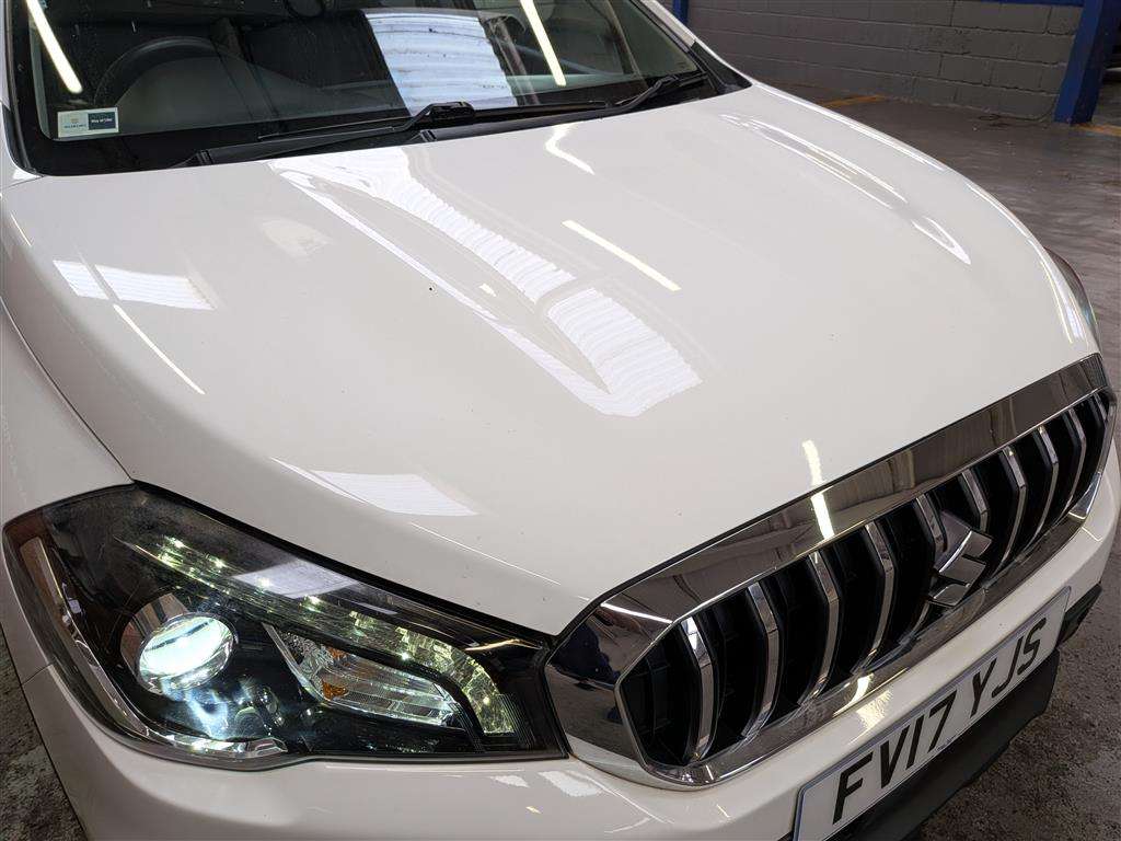 <p>2017 SUZUKI SX4 S-CROSS SZ-T B-JET AL</p>