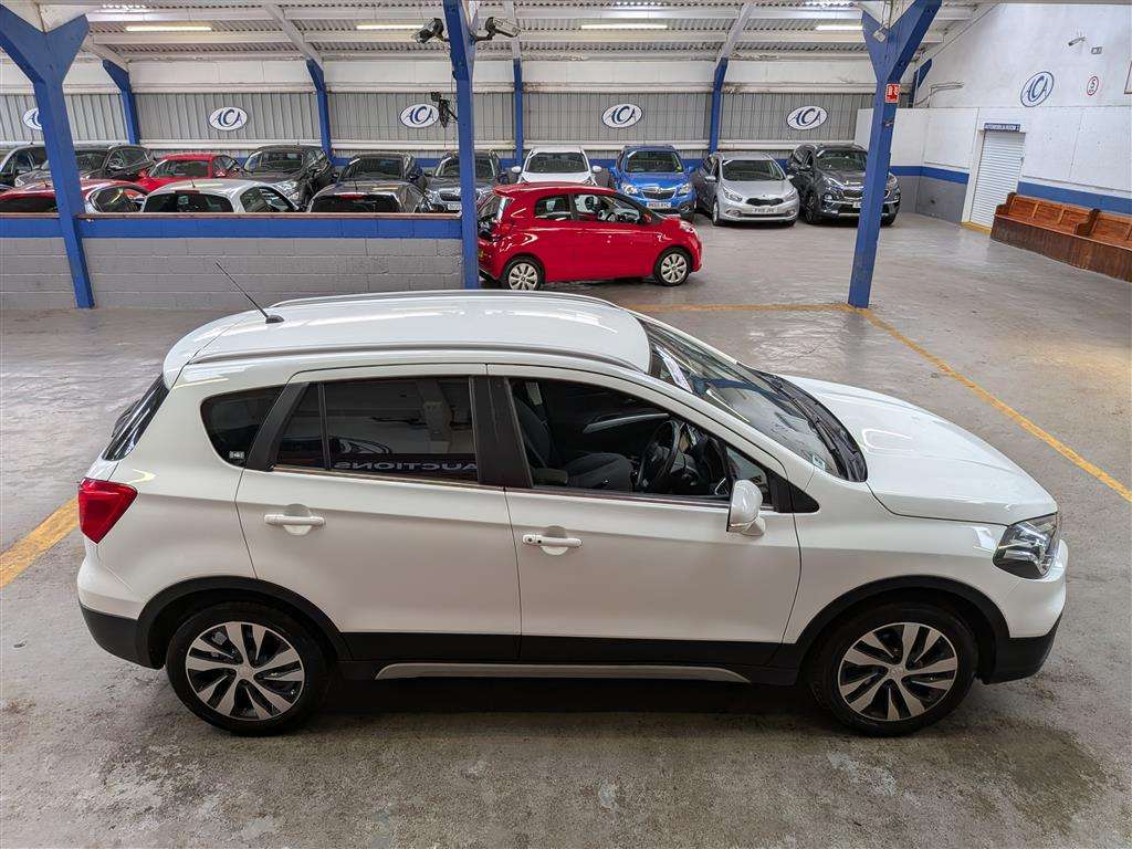 <p>2017 SUZUKI SX4 S-CROSS SZ-T B-JET AL</p>