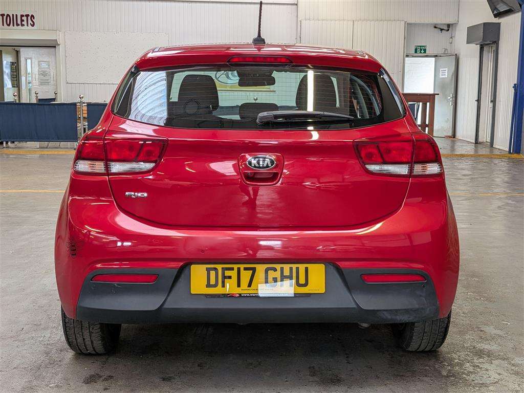 <p>2017 KIA RIO 2</p>