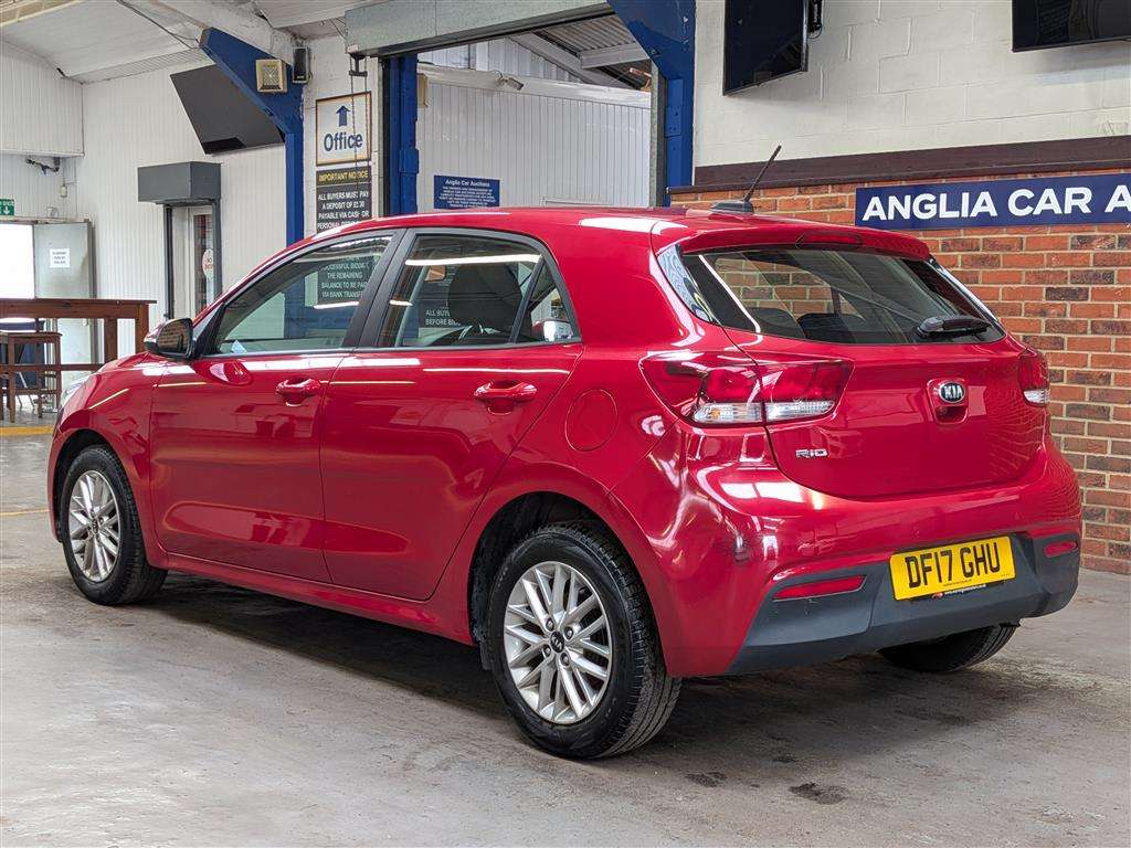 <p>2017 KIA RIO 2</p>