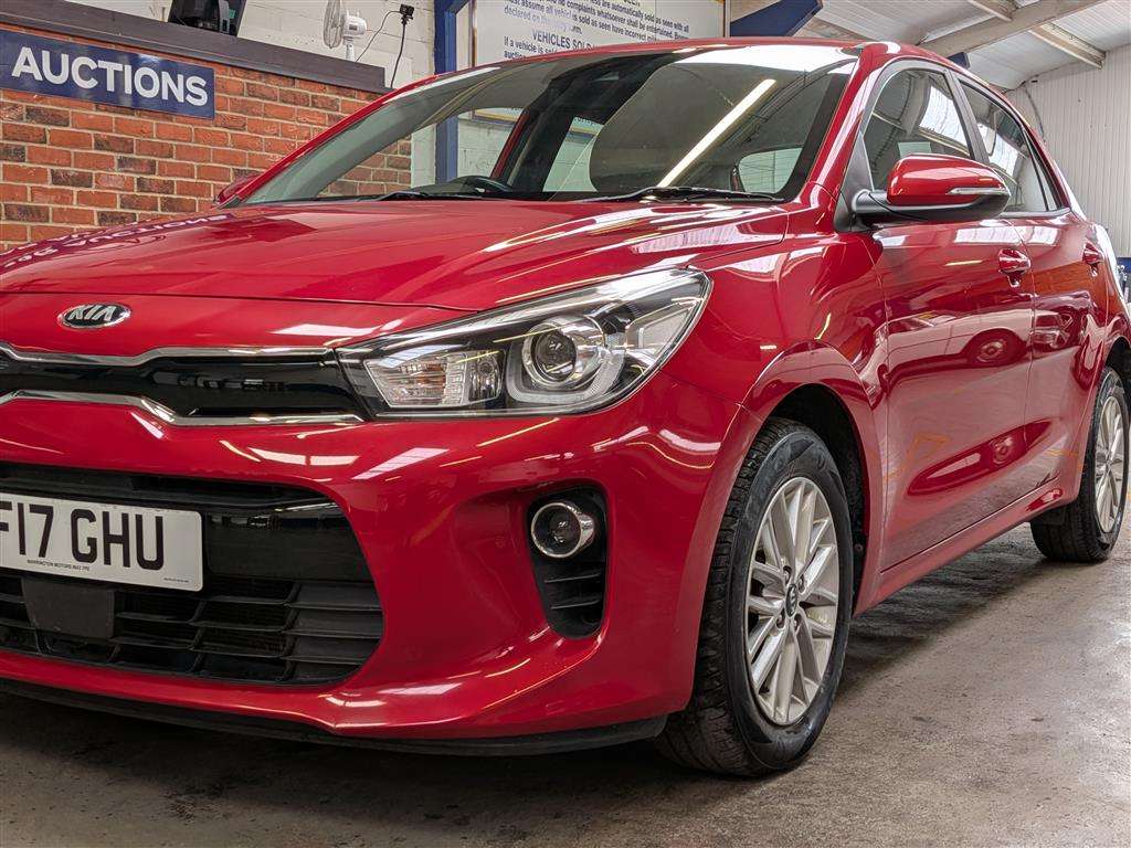 <p>2017 KIA RIO 2</p>