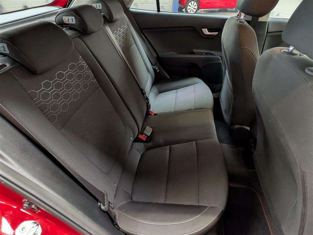 <p>2017 KIA RIO 2</p>