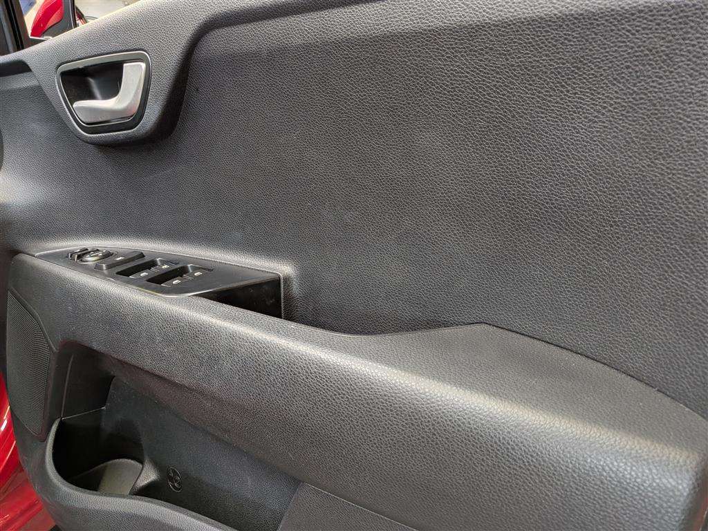 <p>2017 KIA RIO 2</p>