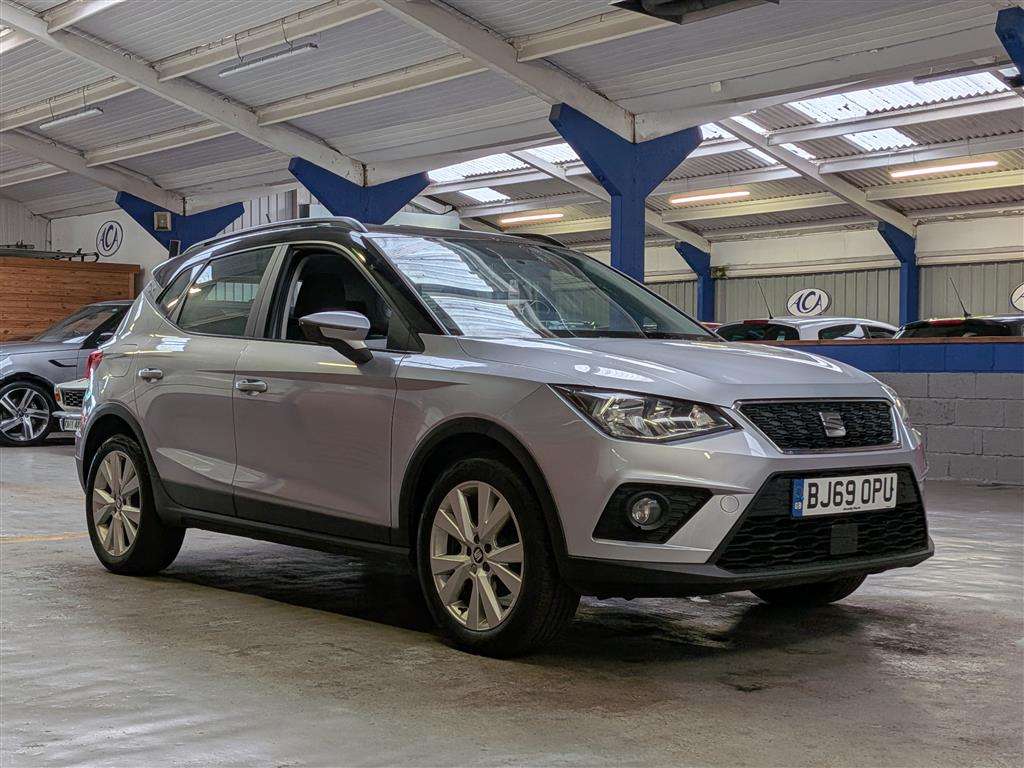 <p>2019 SEAT ARONA SE TECHNOLOGY TSI</p>