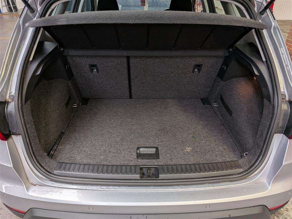 <p>2019 SEAT ARONA SE TECHNOLOGY TSI</p>