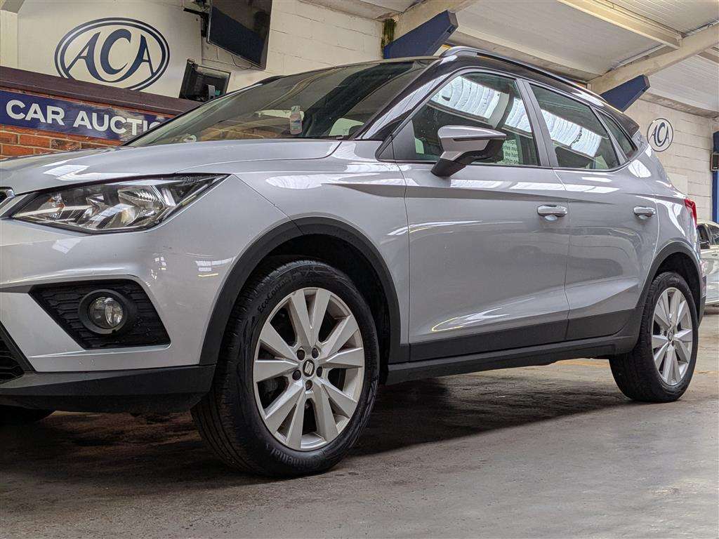 <p>2019 SEAT ARONA SE TECHNOLOGY TSI</p>