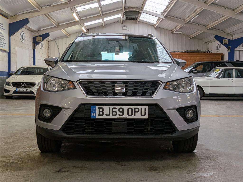 <p>2019 SEAT ARONA SE TECHNOLOGY TSI</p>