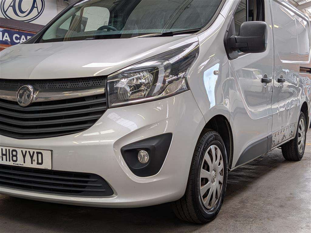 <p>2018 VAUXHALL VIVARO 2900 SPORTIVE CDTI</p>